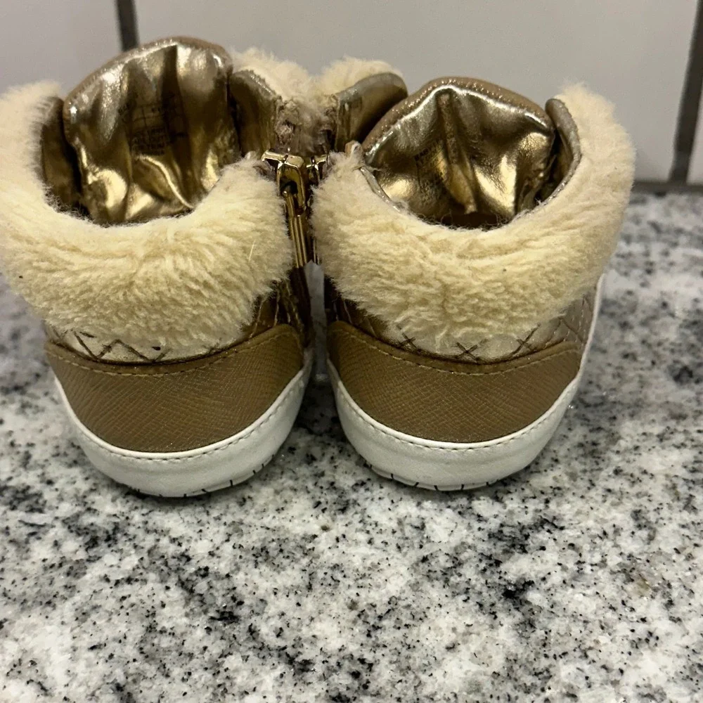 Michael Kors Infant 1 Baby Lee Sneakers Gold Faux Fur Quilted Metallic Glam